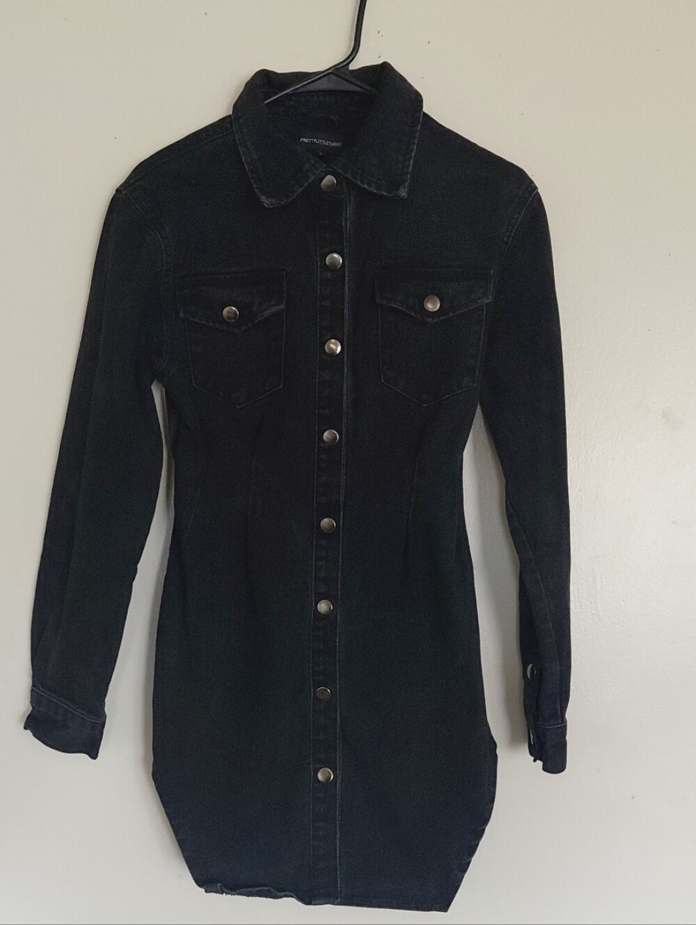 Pretty Little Thing Womens Black Denim Snap Button Mini Dress Size 6